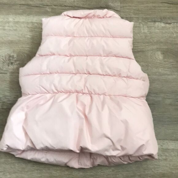 🎉1 Hr Sale🎉Gap vest ❤️ - Picture 4 of 7